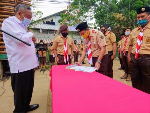 Bupati Torut Lantik Pengurus Gerakan Pramuka Saka Wanabakti KPHL Saddang II Kwarcab Toraja Utara Periode 2020-2025
