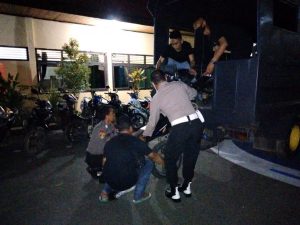 Gerebek Judi Sabung Ayam, Polisi Amankan 20 Unit Motor