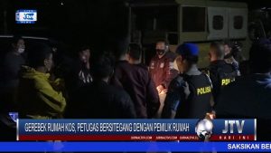 BERITA VIDEO : GEREBEK KOS SERTA MEMBUBARKAN KERUMUNAN DI CAFE, PETUGAS TERLIBAT ADU MULUT DENGAN PEMILIK RUMAH DAN PENGUNJUNG CAFE