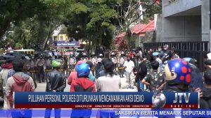 BERITA VIDEO : PULUHAN PERSONIL POLRES TORAJA UTARA DITURUNKAN AMANKAN AKSI DEMO DUGAAN PERSELINGKUHAN OKNUM DPRD