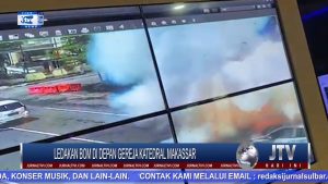 BERITA VIDEO : BREAKING NEWS : LEDAKAN BOM DI DEPAN GEREJA KATEDRAL MAKASSAR, SEJUMLAH ORANG DIKABARKAN TERLUKA