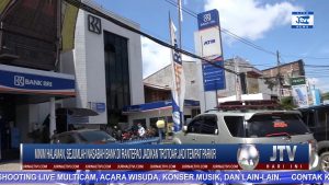 BERITA VIDEO : MINIM HALAMAN, NASABAH BANK PARKIR DIATAS TROTOAR