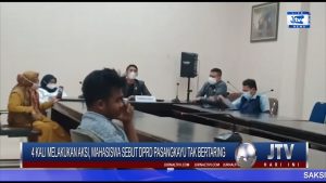 BERITA VIDEO : 4 KALI MELAKUKAN AKSI TAK MEMBUAHKAN HASIL, MAHASISWA SEBUT DPRD PASANGKAYU TAK BERTARING