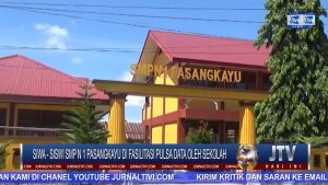BERITA VIDEO : SMP N 1 PASANGKAYU LAKSANAKAN UJIAN SEKOLAH SECARA DARING, SISWA DIFASILITASI PULSA DATA