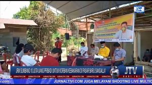 BERITA VIDEO : BANTU KORBAN KEBAKARAN DI SANGALLA’, JRM SUMBANG 10 JUTA UANG PRIBADI