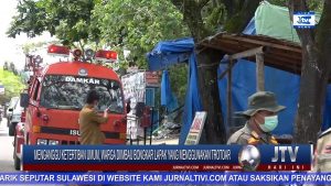 BERITA VIDEO : MENGANGGU KETERTIBAN UMUM, SATPOL PP HIMBAU WARGA BONGKAR LAPAK YANG MENCOLOK KEJALAN