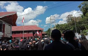 Ribuan Mahasiswa Peduli Teknik Sipil, Demo Depan Kantor UKI Toraja, Tuntut Kejelasan Akreditasi