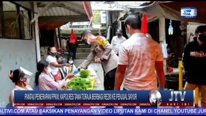 BERITA VIDEO : PANTAU PENERAPAN PPKM, KAPOLRES TANA TORAJA BERBAGI REZKI KE PENJUAL SAYUR