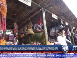 BERITA VIDEO : RAMAIKAN TORAJA HIGHLAND FESTIVAL, PELAKU UMKM DI LAPANGAN BHAKTI PAJANG SEJUMLAH SOUVENIR KHAS TORAJA