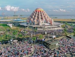 Pertama Digunakan Untuk Salat Idul Fitri, Masjid Kubah 99 Makssar Dipadati Warga