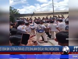 Berita Video : Video Siswa SMK N 2 Toraja Utara Adu Jotos Dihalaman Sekolah, Viral Dimedia Sosial