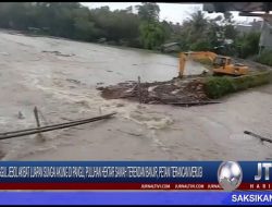 BERITA VIDEO : TANGGUL JEBOL AKIBAT LUAPAN SUNGAI AKUNG DI PANGLI, PULUHAN HEKTAR SAWAH TERENDAM BANJIR, PETANI TERANCAM MERUGI