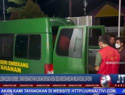 Berita Video : Palsukan Sejumlah Dokumen, 3 Orang Rekanan Ditahan Kejaksaan Enrekang, Karena Diduga Merugikan Negara Hingga Ratusan Juta Rupiah