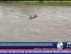 Berita Video : Tak Ada Jembatan, Warga Kelurahan Leoran, Enrekang, Bertaruh Nyawa Menyeberangi Sungai Berarus Deras Gunakan Perahu Tua