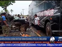 Berita Video : Diduga Karena Lepas Kendali, Bus Terlibat Tabrakan Dengan Innova di Poros Lutim, 5 Orang Luka Parah