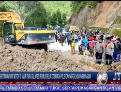 Berita Video : Longsor Timbun Motor di Jalur Trans Sulawesi, Pemilik Belum Ditemukan Polisi dan Warga Lakukan Pencarian