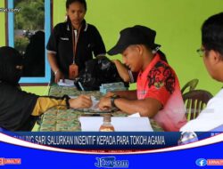 Berita Video : Pemdes Gunung Sari Salurkan Insentif Kepada Tokoh Agama, Kades : Semoga Bermanfaat