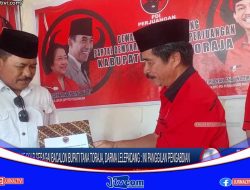 Berita Video : Daftarkan Diri ke PDI P Sebagai Bacalon Bupati Tana Toraja, Kombes Pol. (Purn) Darma Lelepadang : Ini Panggilan Pengabdian