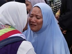 195 Jamaah Calon Haji Mateng Dilepaskan Diwarnai Isak Tangis