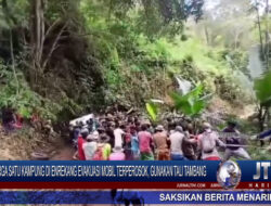 Berita Video : Warga Satu Kampung di Enrekang Evakuasi Mobil Terperosok Gunakan Tali Tambang