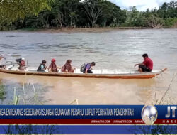 Berita Video : Warga di Enrekang Seberangi Sungai Berarus Deras Gunakan Perahu, Luput Perhatian Pemerintah