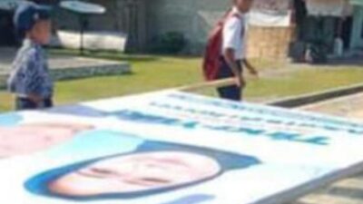 Viral di Medsos Pelajar SMP Pasang Baliho Calon Bupati Muju, Kadis Tidak PernahPerintahkan Siswa