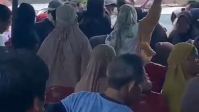 Bagi Bagi Uang Sama Massa Peserta Kampanye Seorang Anggota DPRD Pasangkayu Terancam Pidana