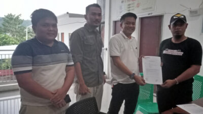 Viral di Medsos, Camat Kalumpang Kampanyekan Pasangan Cabup Mamuju dan Cagub Sulbar Dilaporkan Warga di Bawaslu