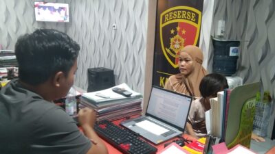 Motor Ditarik Paksa Oleh Debtkolektor FIF Seorang Ibu Lapor di Polisi