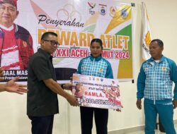 Atlet Sulbar Peraih Medali di Pon Aceh dan Sumatra Diberikan Bonus Uang Tunai Sebesar 200 Juta