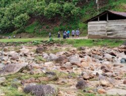 Sungai Karati’i Meluap Akibatkan Gedung SMPN 6 Kalumpang  Rusak Parah