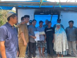 Baznas Enrekang Salurkan Bantuan Rp10 Juta untuk Korban Kebakaran di Desa Ongko