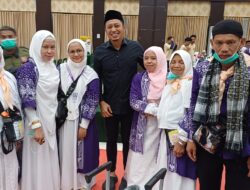 Bupati Enrekang Sambut Hangat Kedatangan Jemaah Haji Kloter 32 di Asrama Haji Sudiang