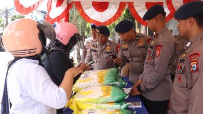 Gerakan Pangan Murah Sat Brimob Polda Sulsel, Dansat : Upaya Pemerintah Hadir Menjaga Stabilitas Harga Beras