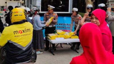 Gerakan Pangan Murah Polri, Ratusan Sak Beras 5 Kg Ludes Terjual Ke Wajib Pajak Ranmor