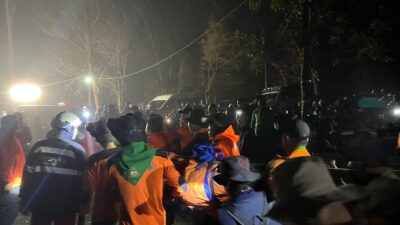 Pengibaran Bendera HUT RI Ke 80 Di Gunung Bawakaraeng, 65 Pendaki Alami Hipotermia 1 Pendaki Asal Bone Meninggal