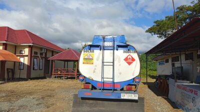 Oknum Mahasiswa Nyambi Jadi Sopir Tangki BBM Diduga Bermuatan Solar Ilegal Ditangkap Polisi