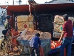Truk Modikasi berisi Solar Subsidi Tumpah 2 Pelaku Diamankan Polres Maros