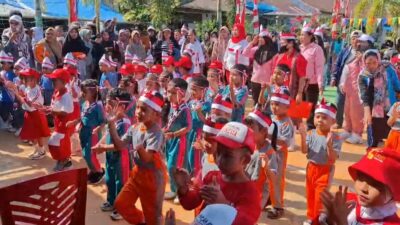 Meriahkan Hari Kemerdekaan ke 80 12 TK Se Kecamatan Tommo Gelar Lomba Senam di Lapangan Bola Volli PT MUL