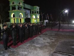 Tepat Tengah Malam, Komandan Kodim Enrekang Pimpin Apel Kehormatan HUT ke-80 RI di TMP
