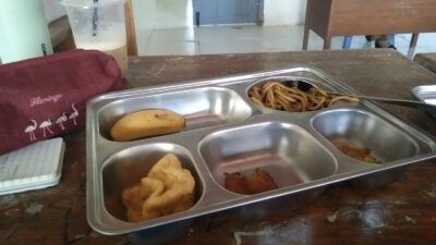 Menu MBG Untuk Siswa SMA Negeri I Mamuju Tidak Pakai Nasi Diganti Dengan Mie