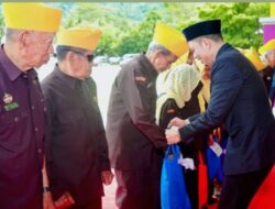 Hari Pahlawan, BAZNAS Enrekang Salurkan 100 Paket Sembako untuk Veteran