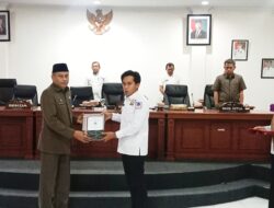 Pemkab Enrekang Ajukan RAPBD 2026 Senilai Rp 895 Miliar ke DPRD, Bupati Absen Dikritik