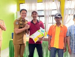 Bupati Enrekang Bagikan Ribuan Bibit Jagung dan Puluhan Handsprayer Dukung Swasembada Pangan