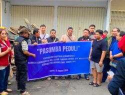 Berita Foto: Penimbang Emas Saweran bagi Korban Kebakaran di Jalan Somba Opu