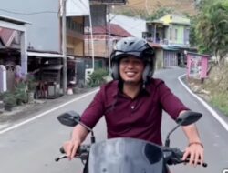 Bupati Enrekang Tinjau Jalan Poros Cakke-Baraka yang Baru Rampung, Gunakan Motor di Hari Libur