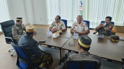 Berantas Rokok Ilegal Satpol PP Sulbar Bangun Komunikasi dengan Bea dan Cukai Parepare