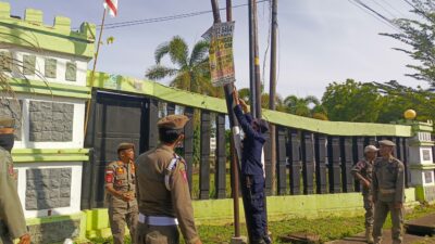 Satpol PP Sulbar dan Satpol PP Mamuju Tertibkan Spanduk dan Baliho