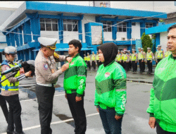 ‎Pengemudi Ojol Mitra Strategis Kantibmas Di Jalan Raya Dalam “Mappatabe” Ditlantas Polda Sulsel