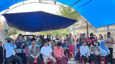 Biro Pemkesra Sulbar Serahkan Bantuan Al-Qur’an di Masjid Nurul Hidayah Galung Tuluk